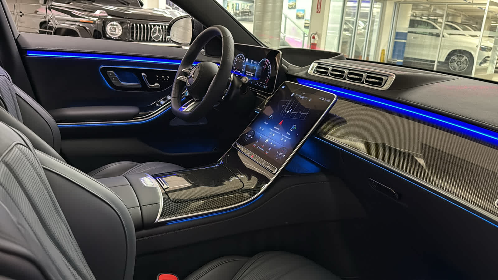 Thumbnail: 2025 Mercedes-Benz S-Class - 35