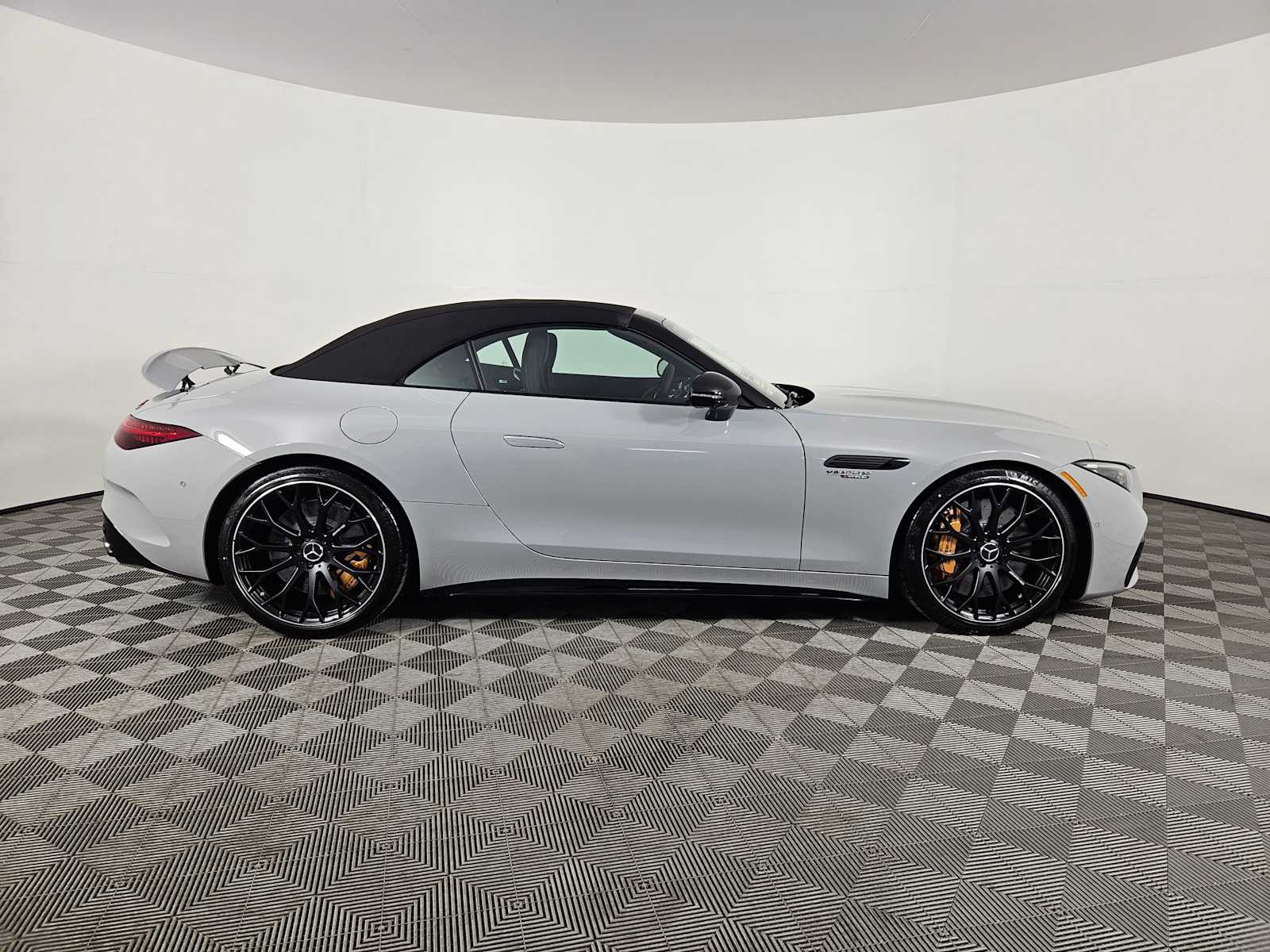Thumbnail: 2025 Mercedes-Benz SL-Class - 6