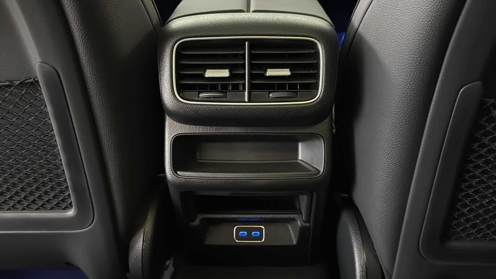 Thumbnail: 2026 Mercedes-Benz GLE - 31