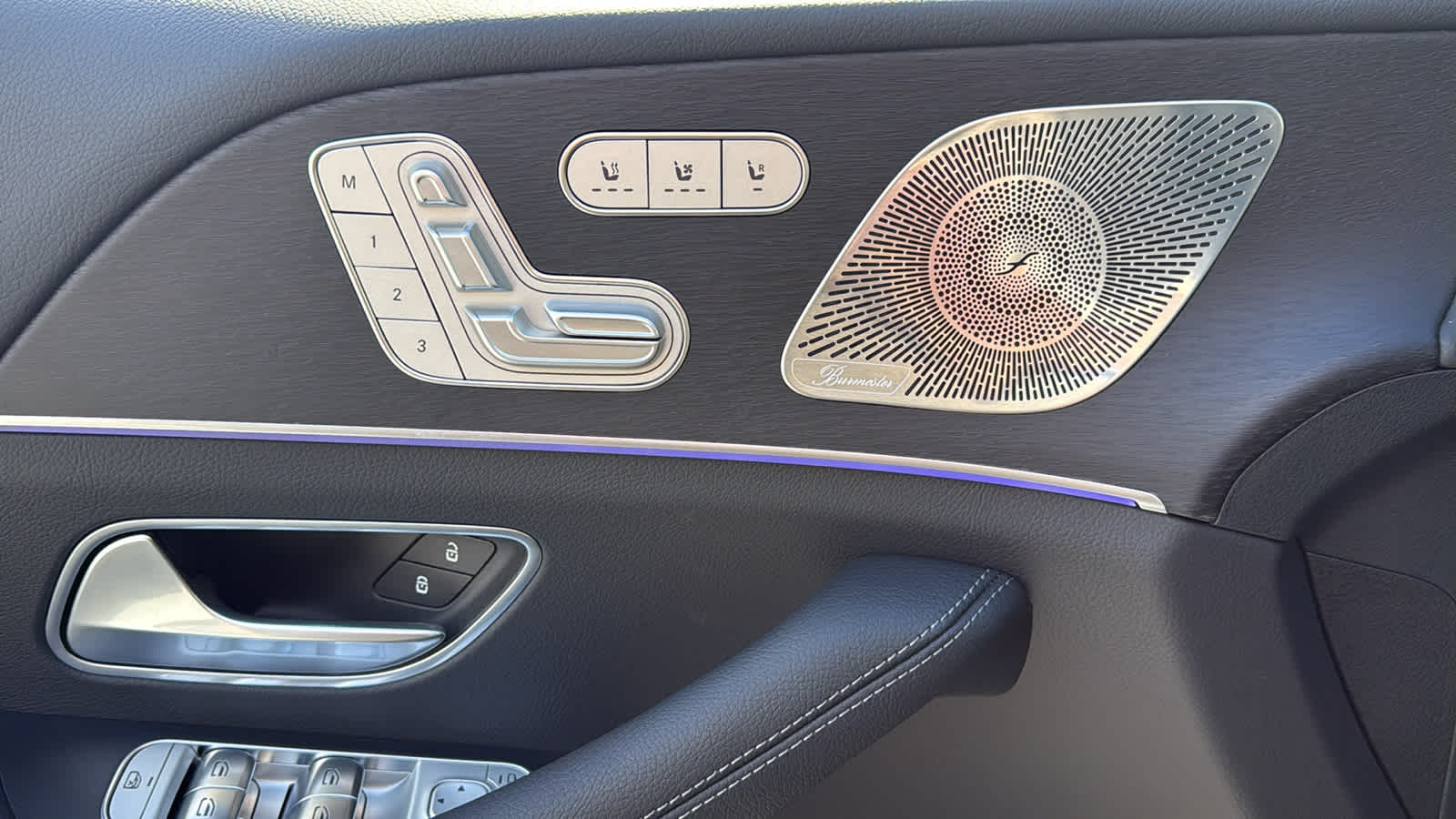 Thumbnail: 2026 Mercedes-Benz GLE - 18