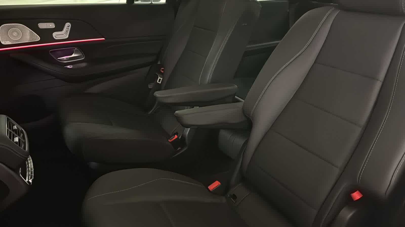 Thumbnail: 2025 Mercedes-Benz GLS - 33