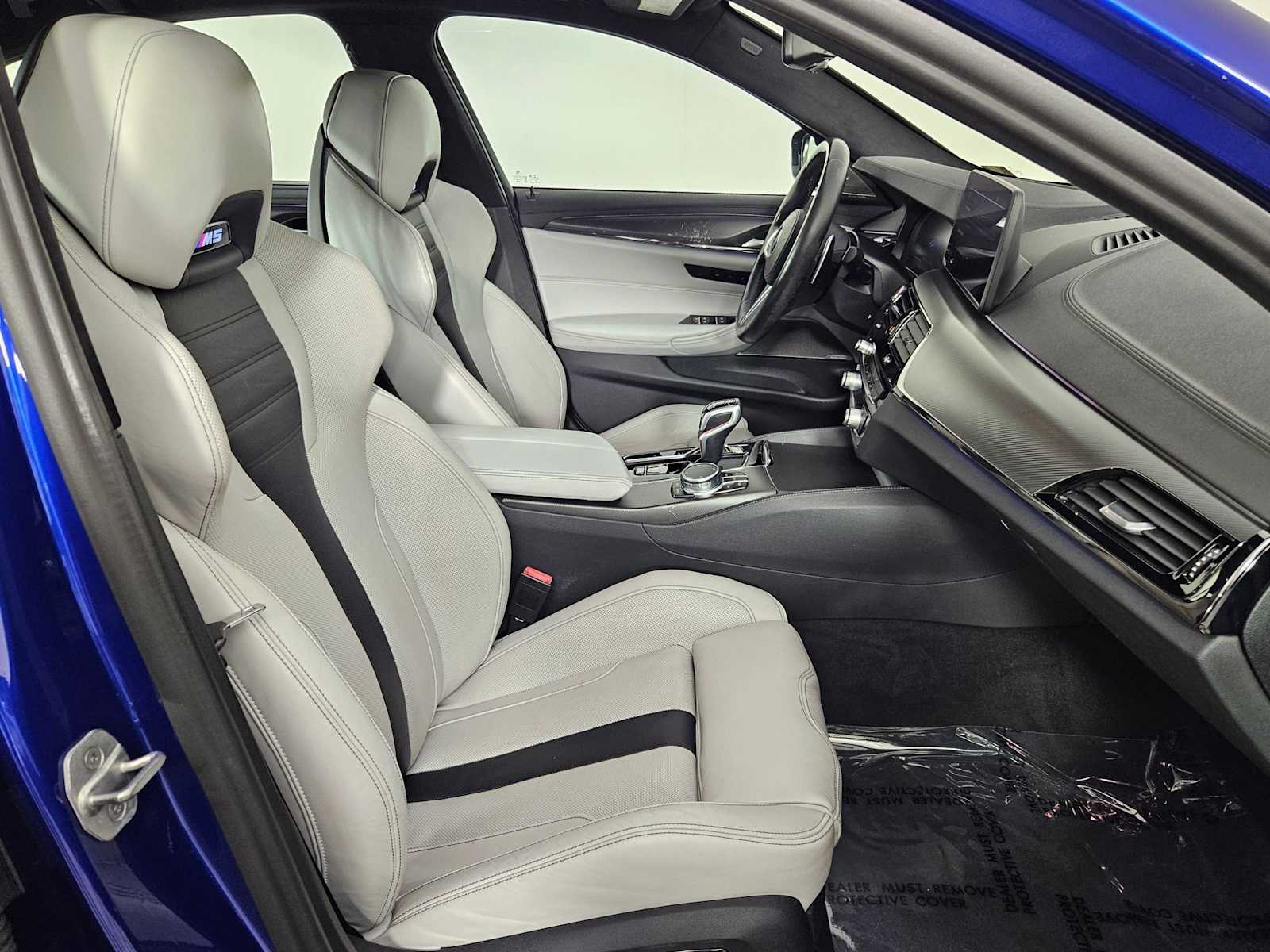 Thumbnail: 2021 BMW M5 - 21