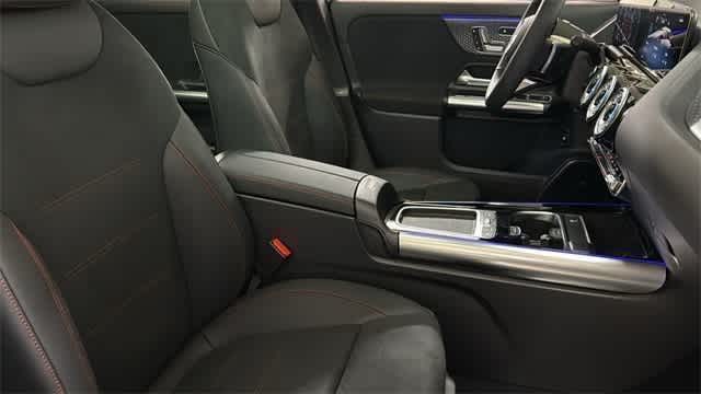 Thumbnail: 2025 Mercedes-Benz GLA - 34