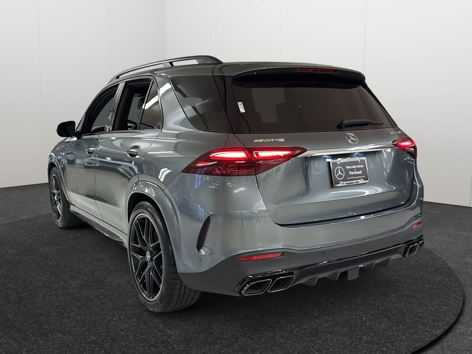 Thumbnail: 2026 Mercedes-Benz GL-Class - 5