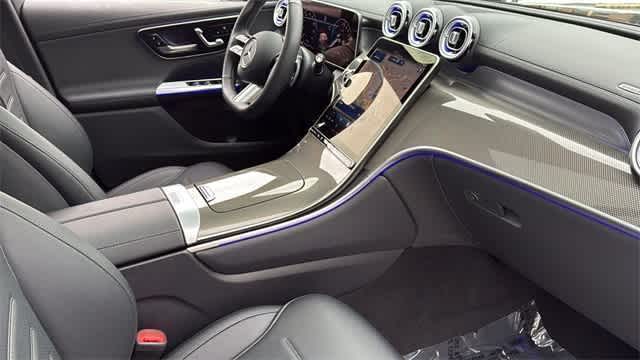 Thumbnail: 2025 Mercedes-Benz GLC - 22