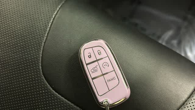 Thumbnail: 2021 Jeep Cherokee - 33