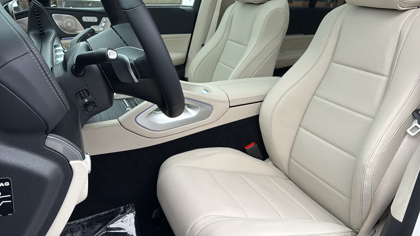 Thumbnail: 2026 Mercedes-Benz GLE - 29