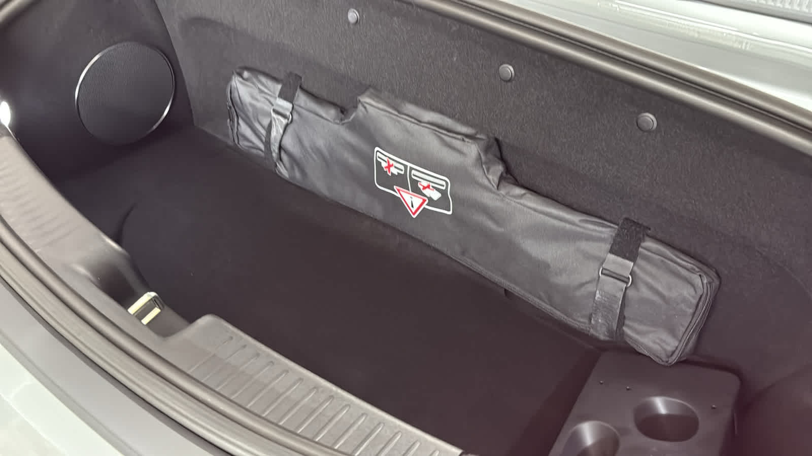 Thumbnail: 2025 Mercedes-Benz SL-Class - 28