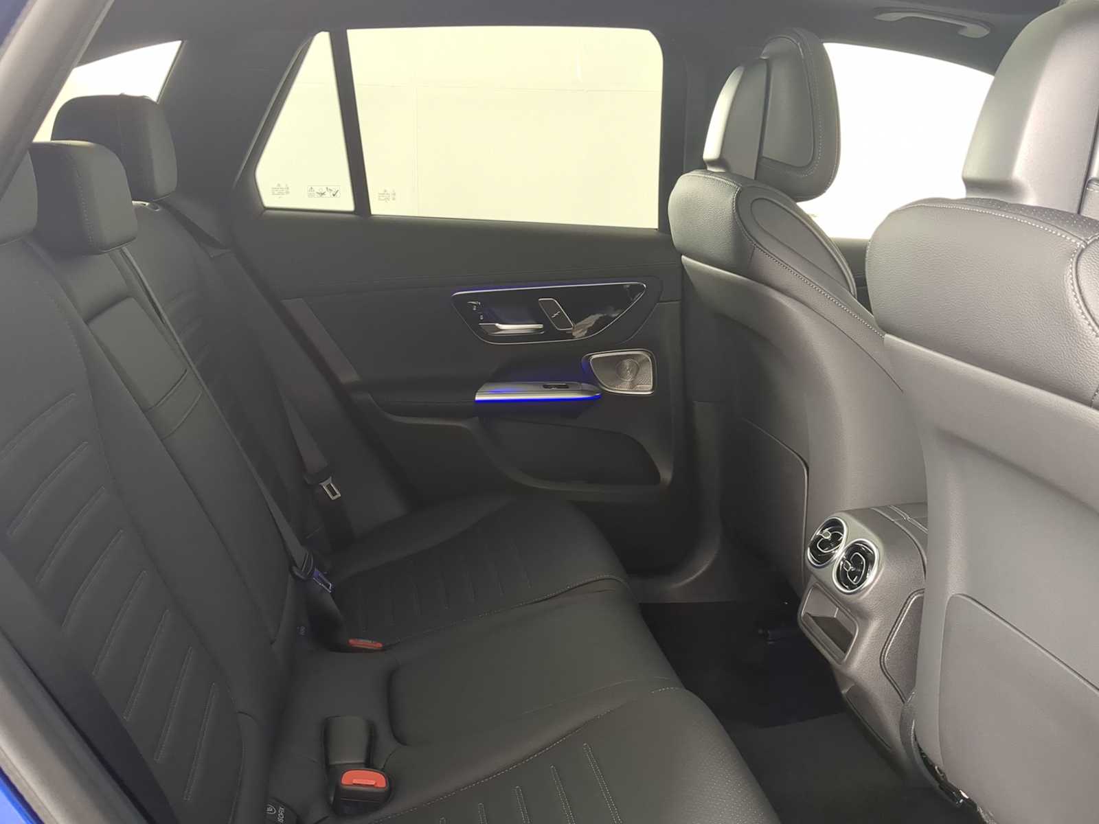 Thumbnail: 2026 Mercedes-Benz GLC - 21