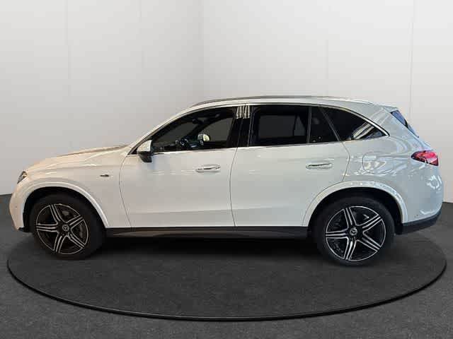 Thumbnail: 2025 Mercedes-Benz GLC - 3