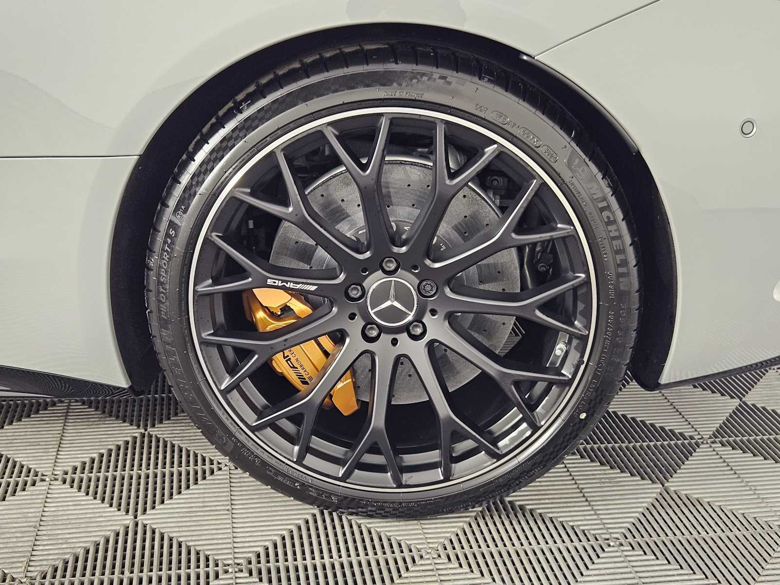 Thumbnail: 2025 Mercedes-Benz SL-Class - 13
