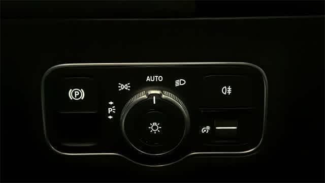 Thumbnail: 2025 Mercedes-Benz GLA - 16