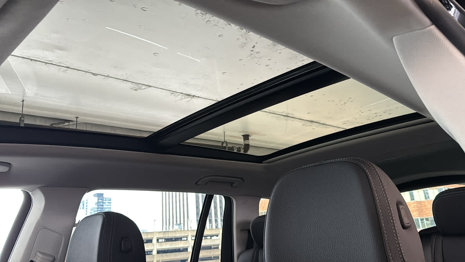 Thumbnail: 2026 Mercedes-Benz GLS - 26