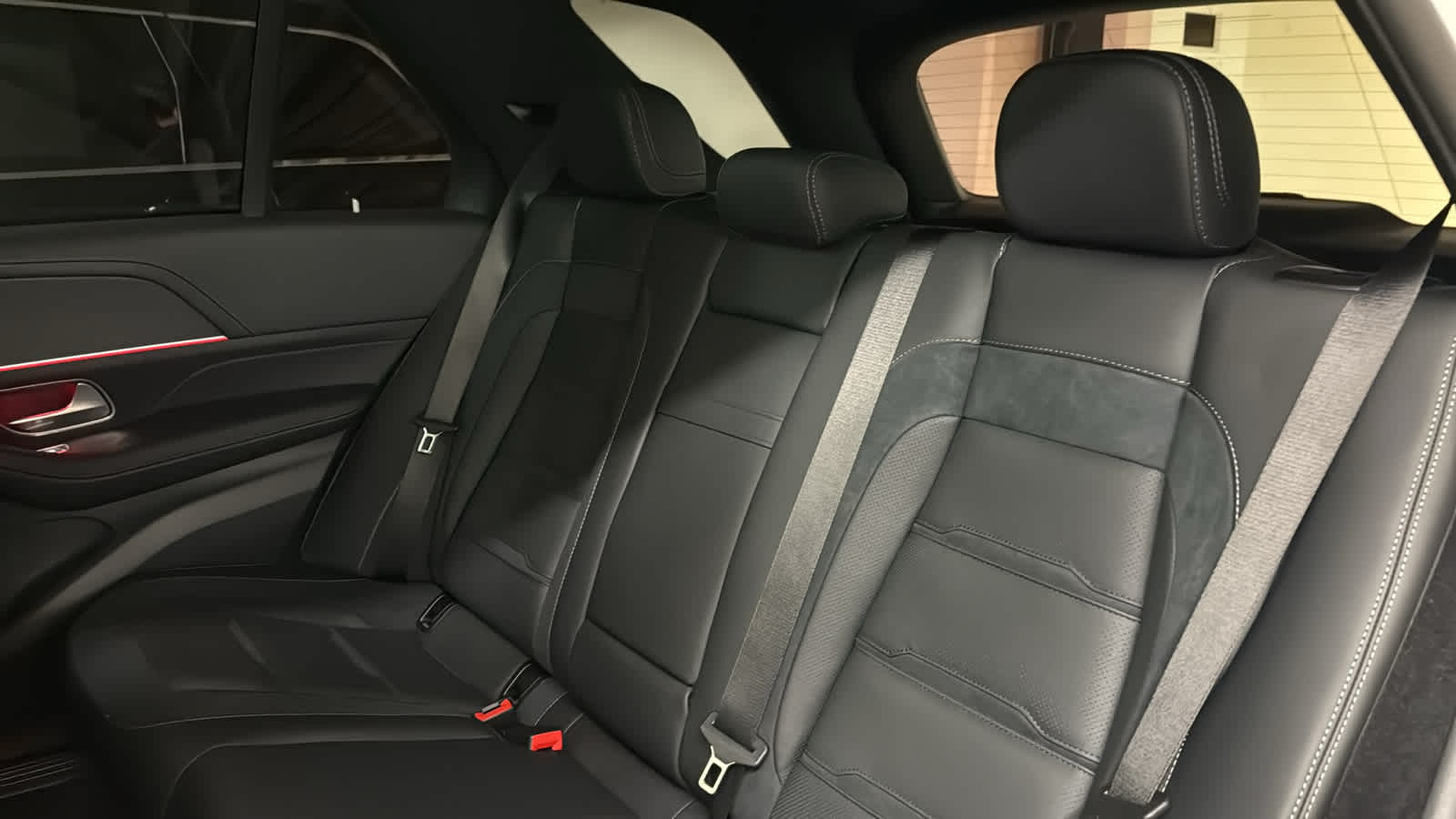 Thumbnail: 2026 Mercedes-Benz GLE - 29