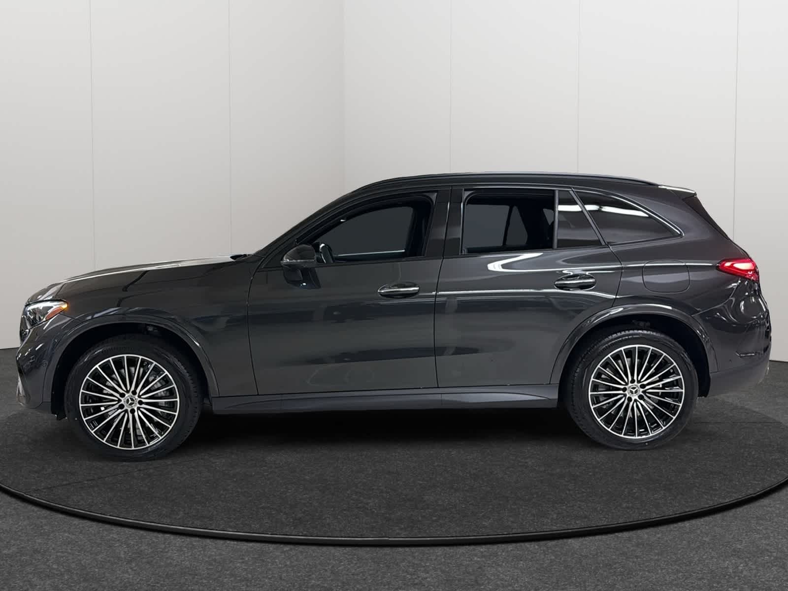 Thumbnail: 2026 Mercedes-Benz GLC - 3