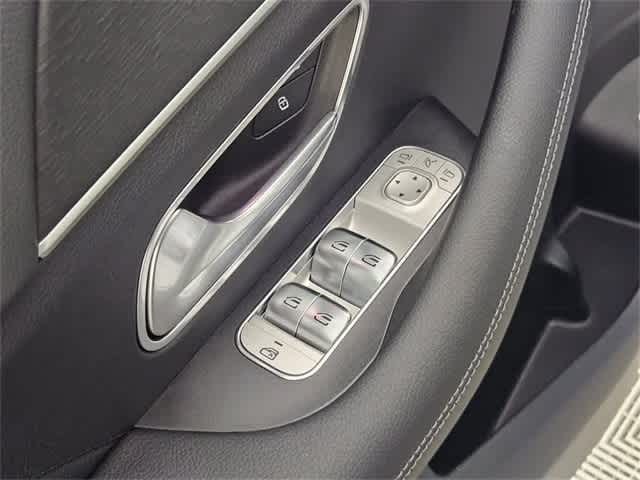 Thumbnail: 2025 Mercedes-Benz GLS - 17