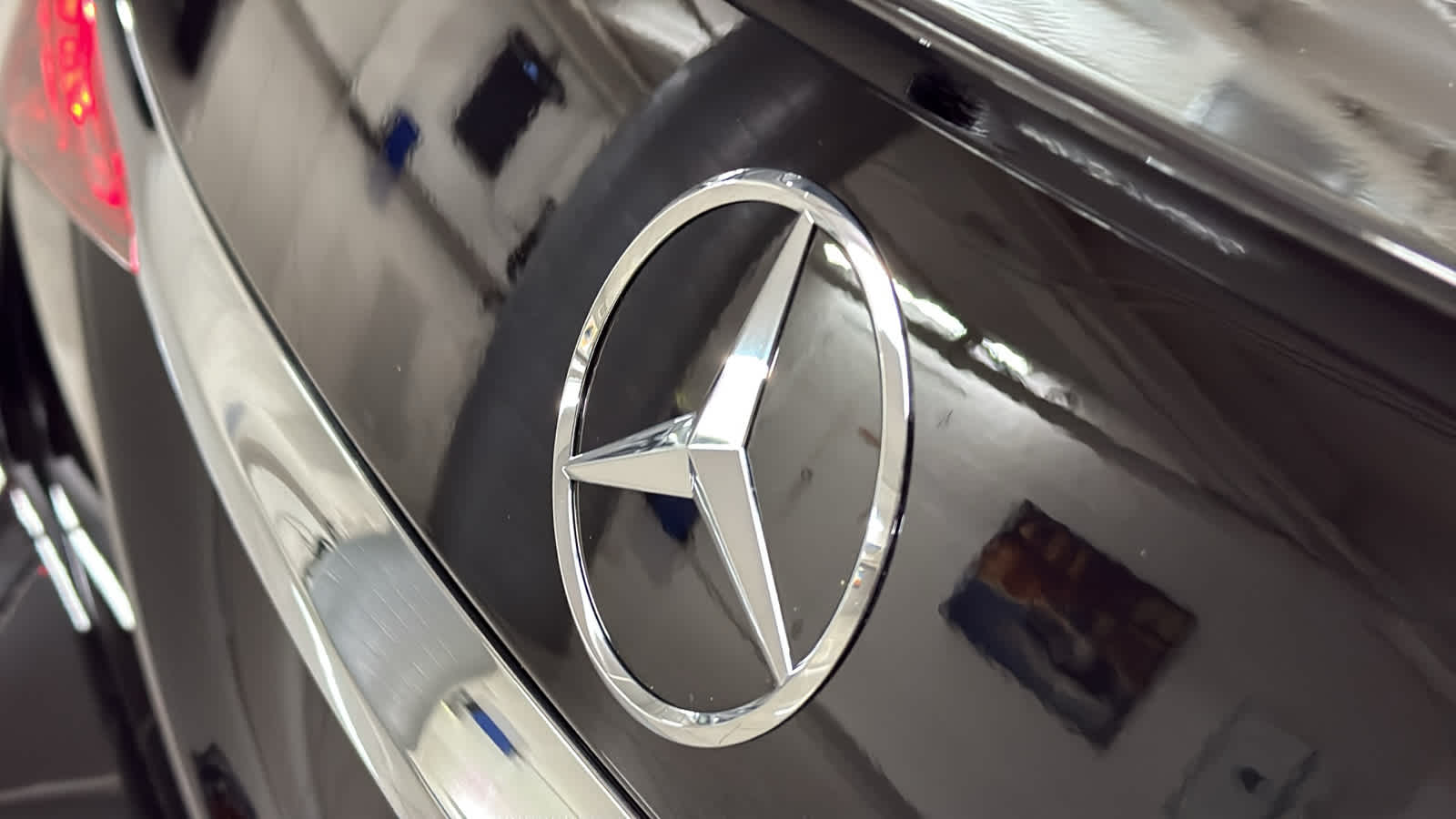 Thumbnail: 2026 Mercedes-Benz S-Class - 9