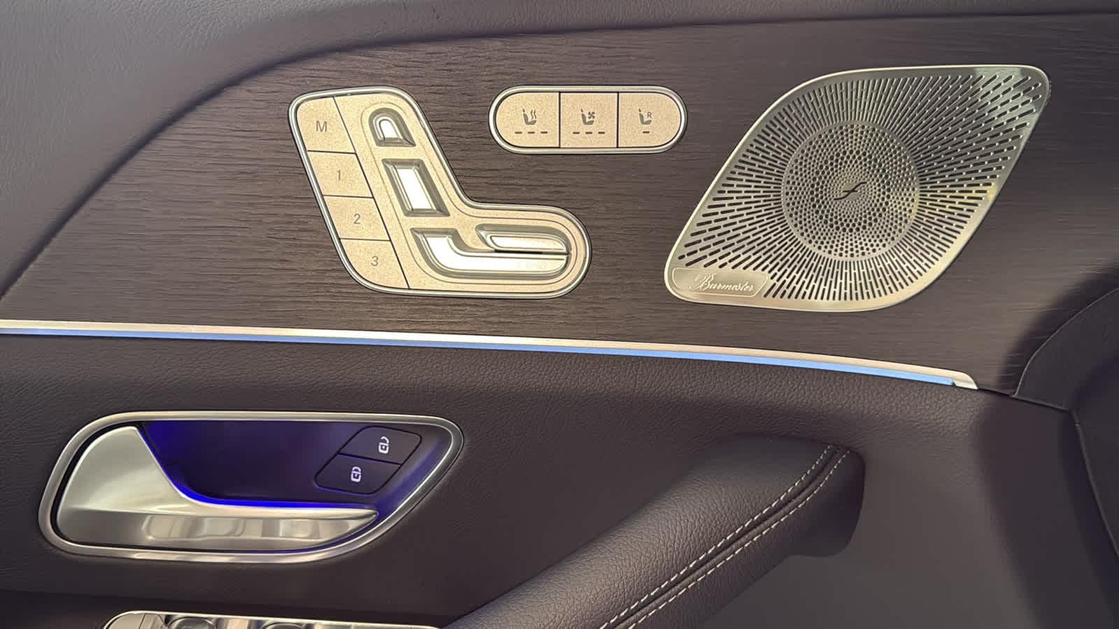 Thumbnail: 2026 Mercedes-Benz GLE - 18