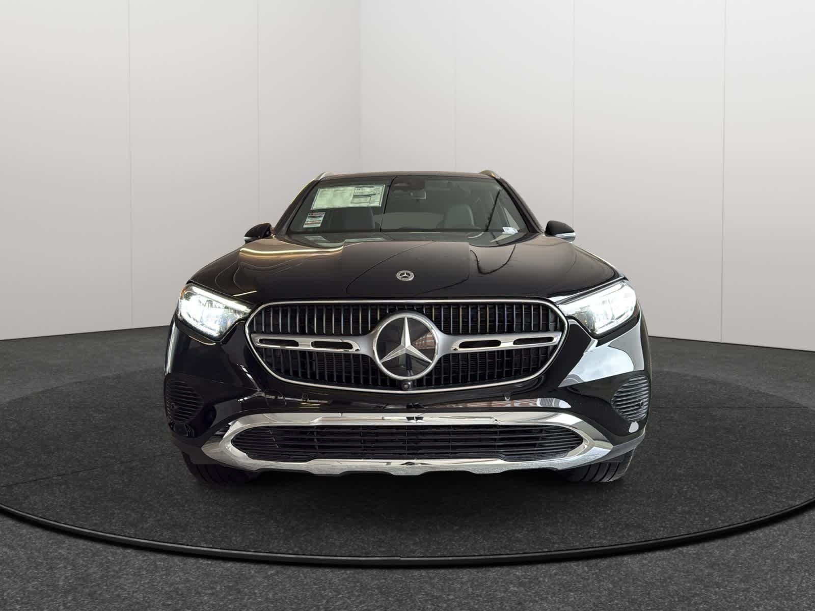 Thumbnail: 2025 Mercedes-Benz GLC - 2