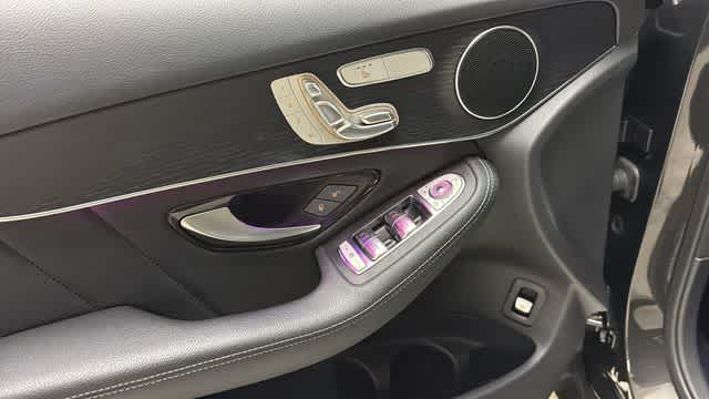 Thumbnail: 2022 Mercedes-Benz GLC - 15