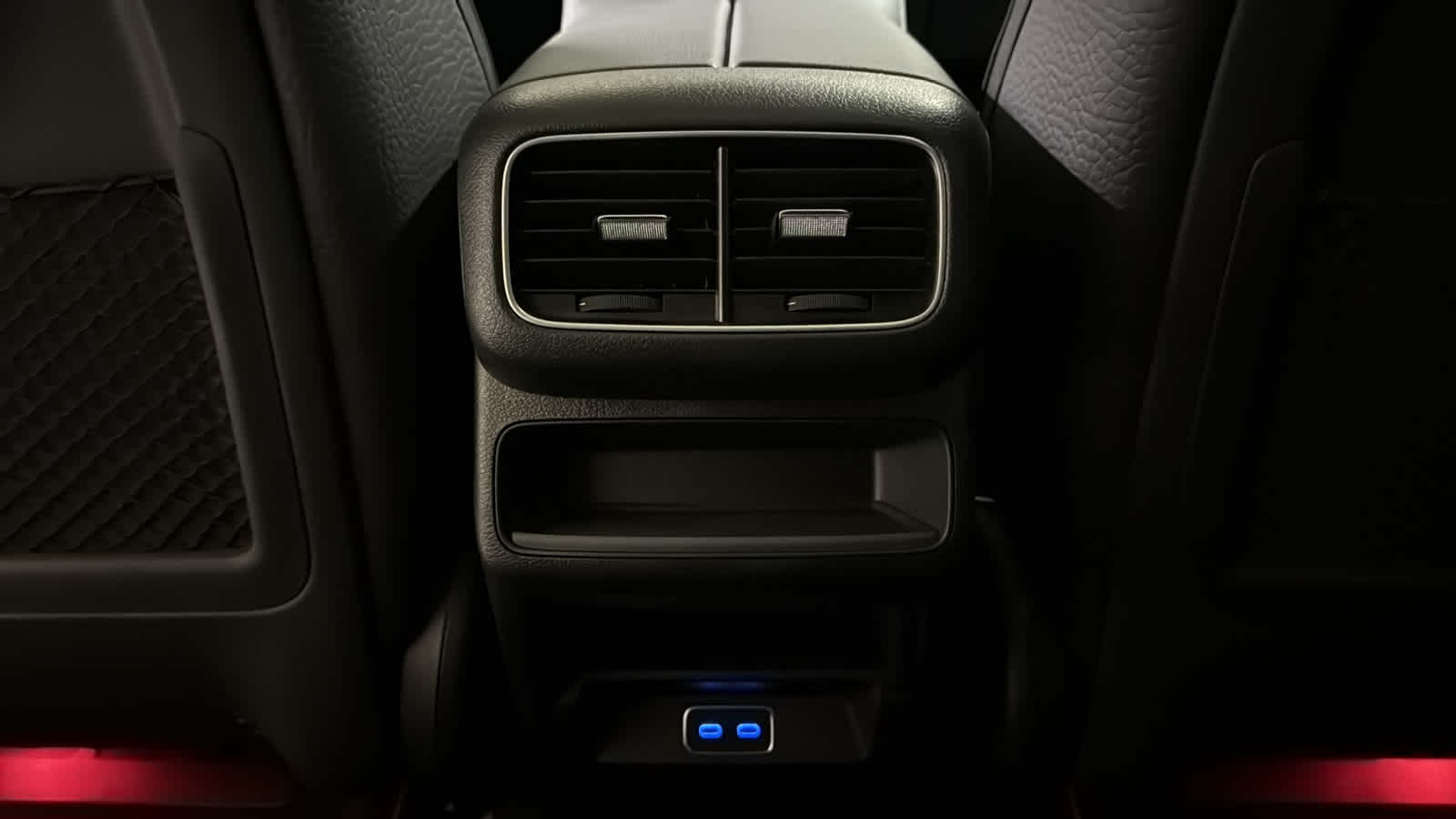 Thumbnail: 2026 Mercedes-Benz GLE - 29