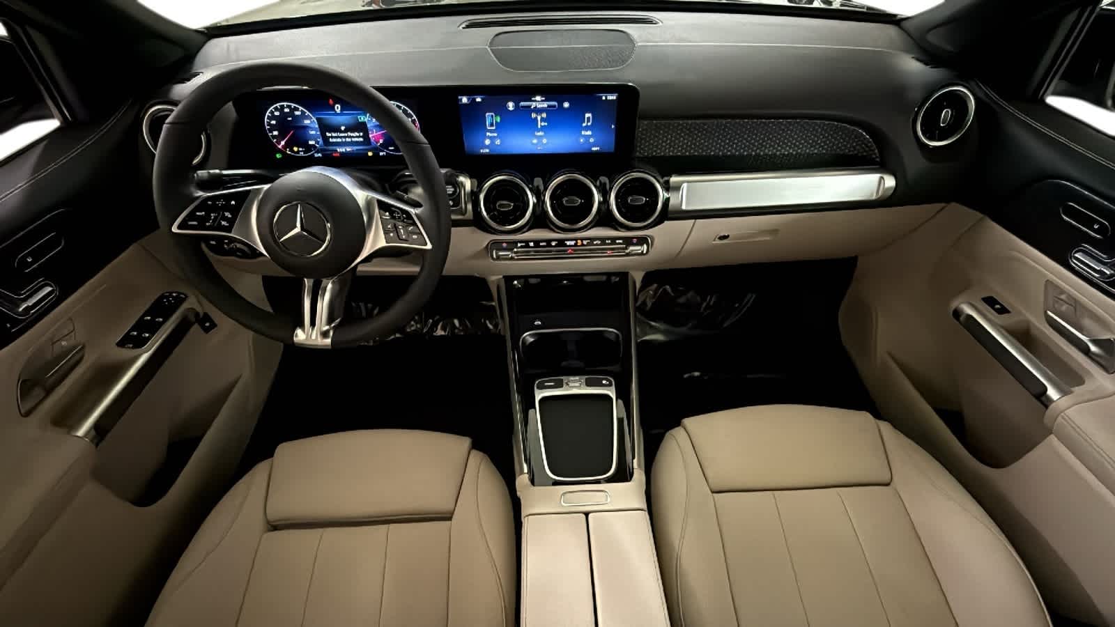 Thumbnail: 2026 Mercedes-Benz GLB - 5