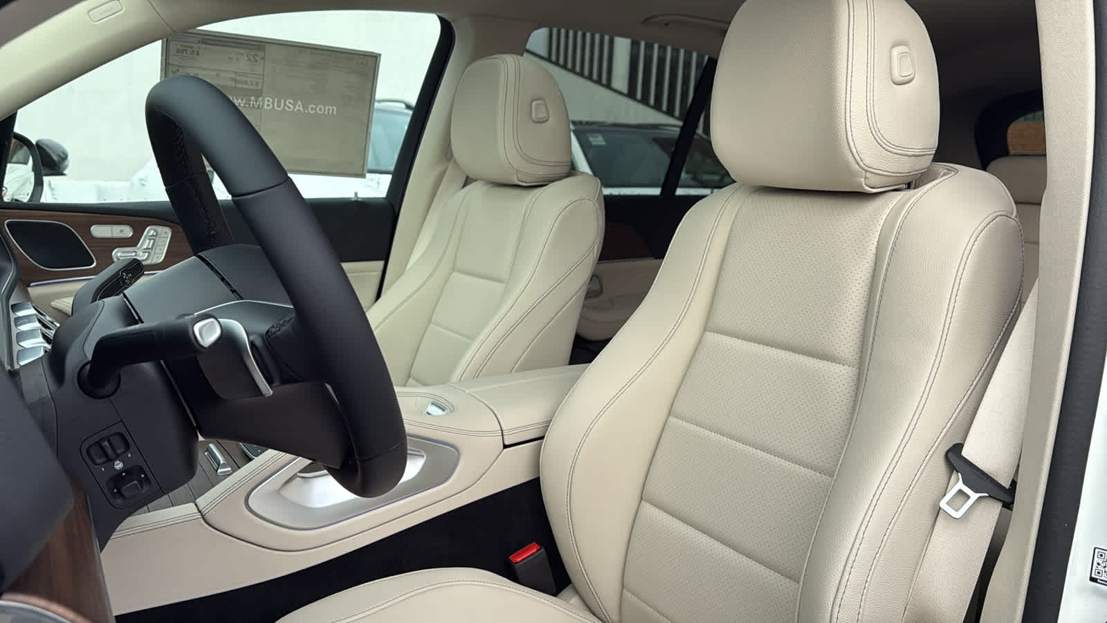 Thumbnail: 2026 Mercedes-Benz GLE - 25