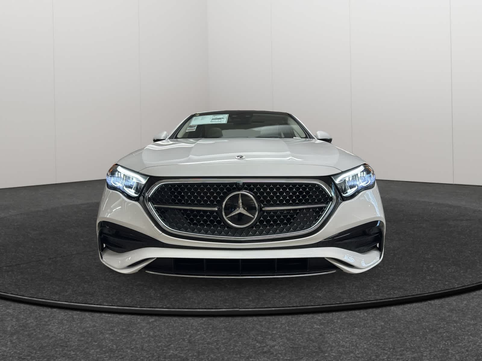 Thumbnail: 2026 Mercedes-Benz E-Class - 2