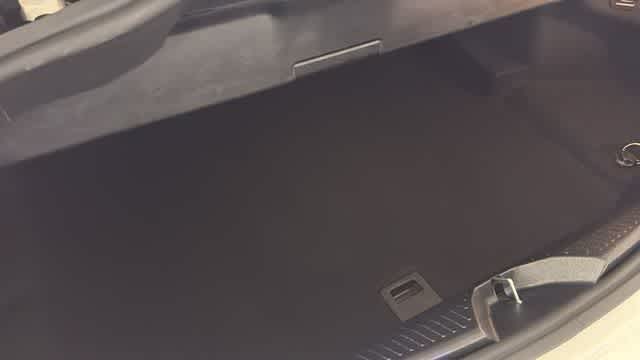 Thumbnail: 2021 Mercedes-Benz C-Class - 28