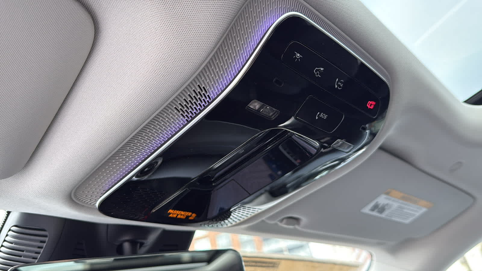 Thumbnail: 2025 Mercedes-Benz GLC - 22