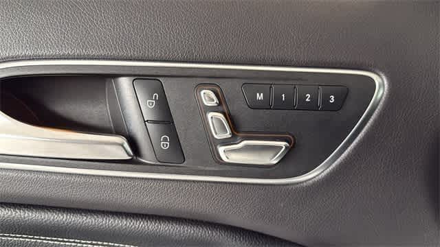 Thumbnail: 2018 Mercedes-Benz GLA - 16