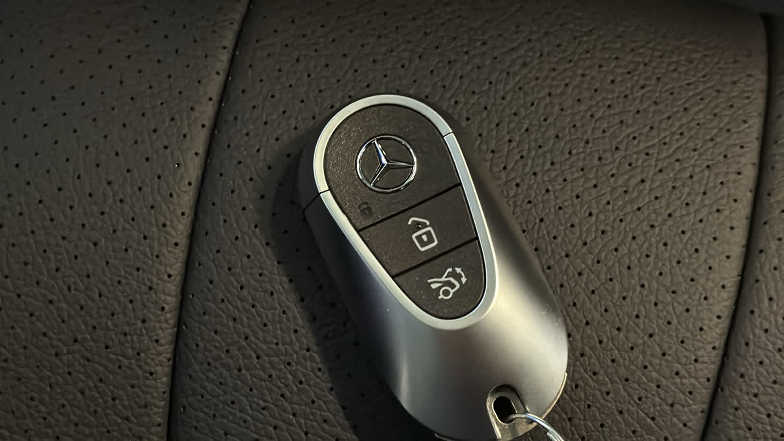 Thumbnail: 2026 Mercedes-Benz E-Class - 37