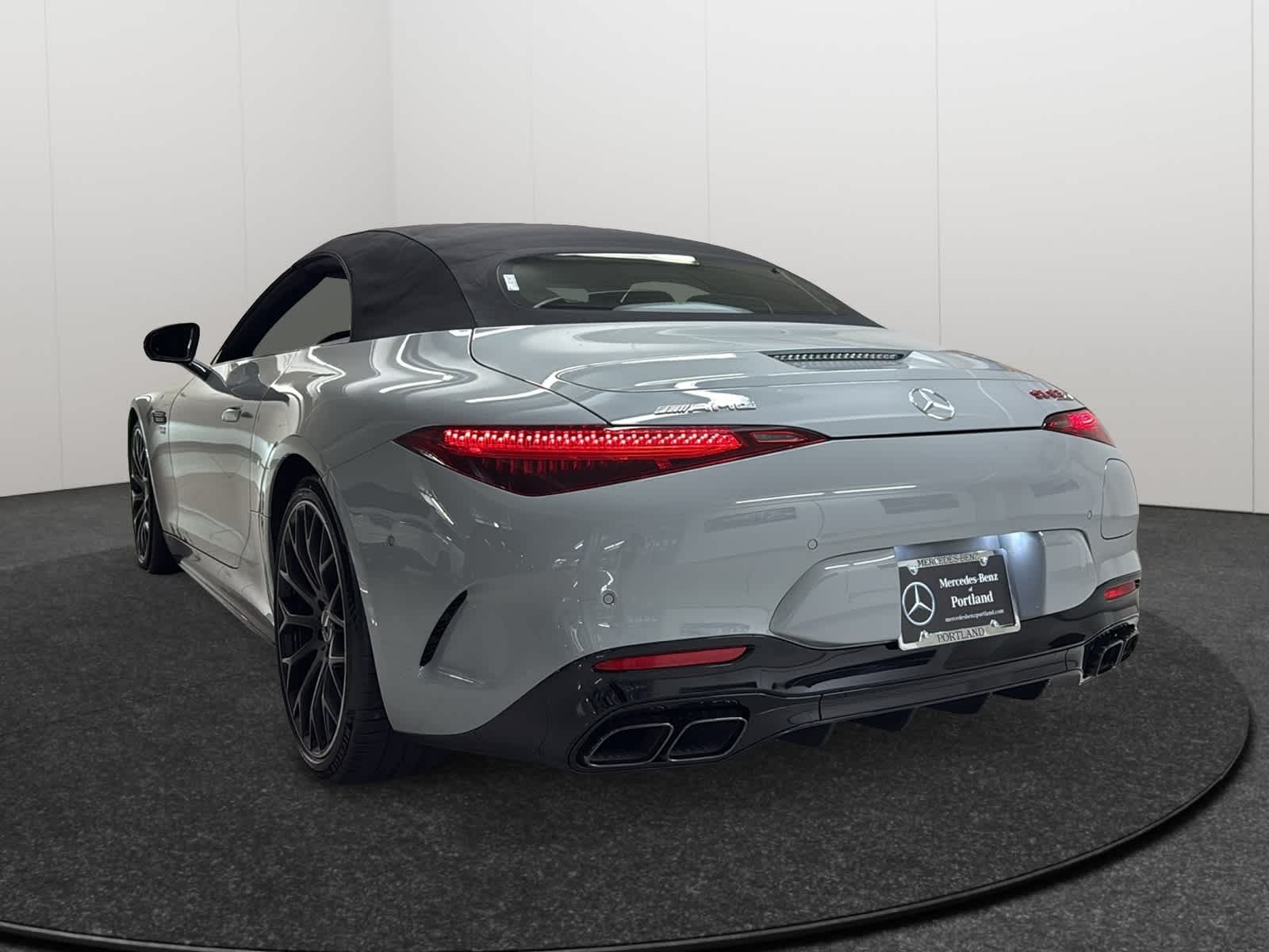 Thumbnail: 2025 Mercedes-Benz SL-Class - 4