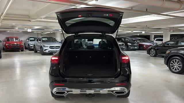 Thumbnail: 2026 Mercedes-Benz GLC - 7