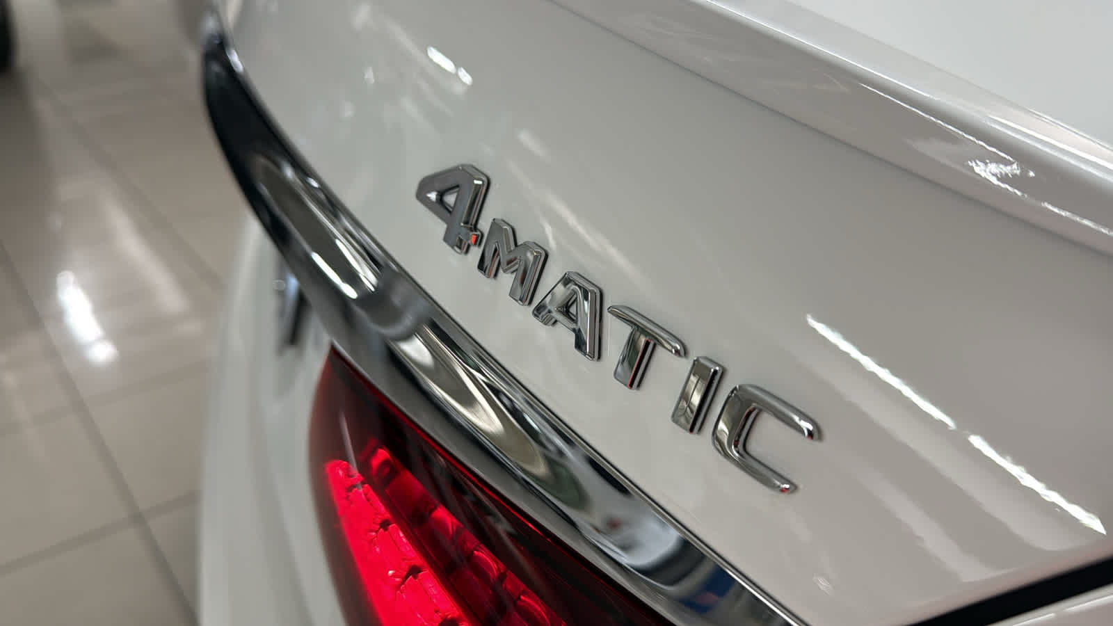 Thumbnail: 2023 Mercedes-Benz E-Class - 10