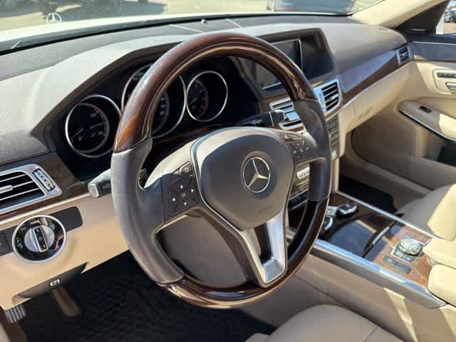 Thumbnail: 2014 Mercedes-Benz E-Class - 40