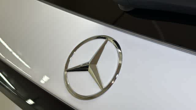 Thumbnail: 2026 Mercedes-Benz GLC - 9