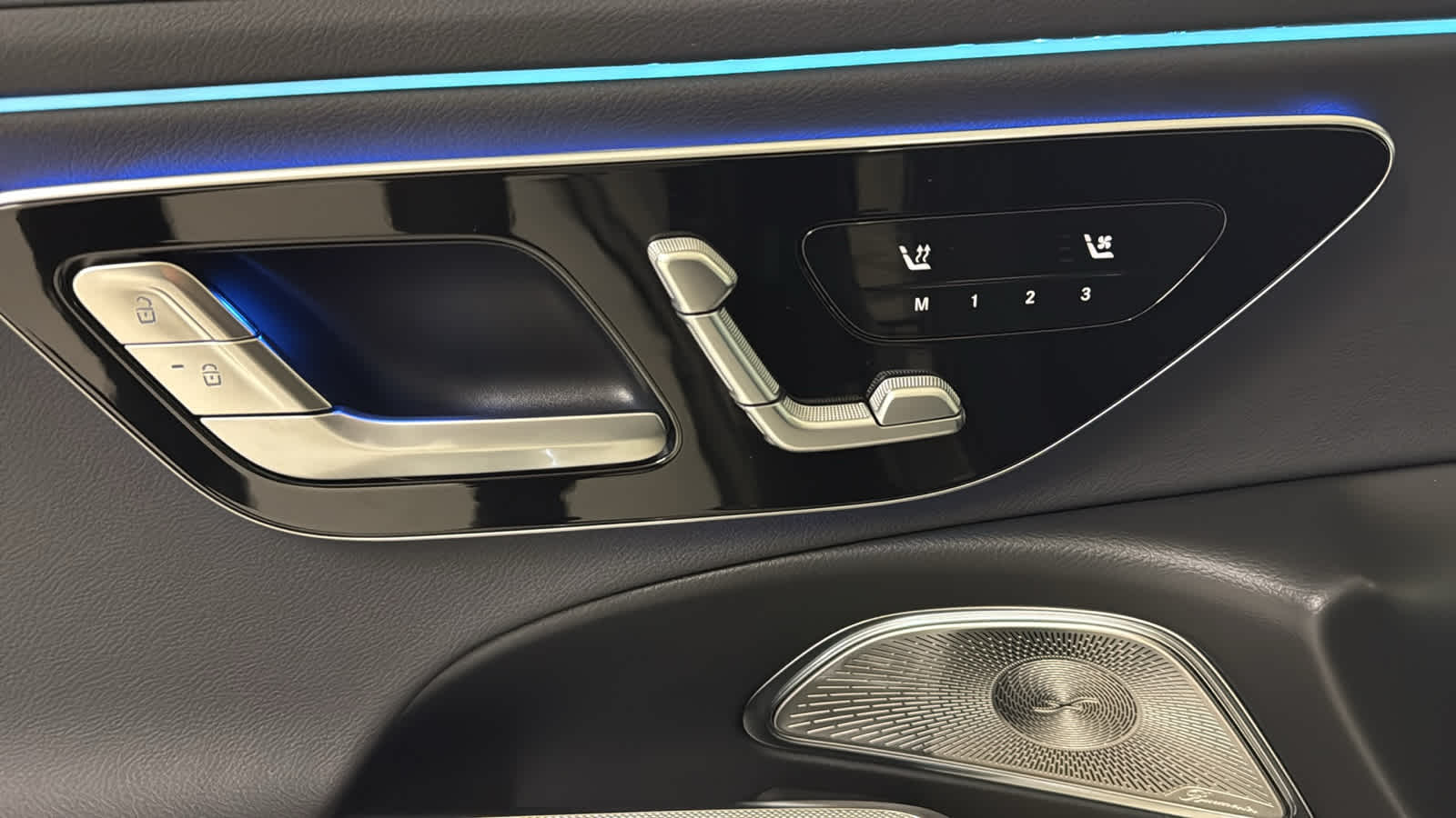 Thumbnail: 2026 Mercedes-Benz E-Class - 17