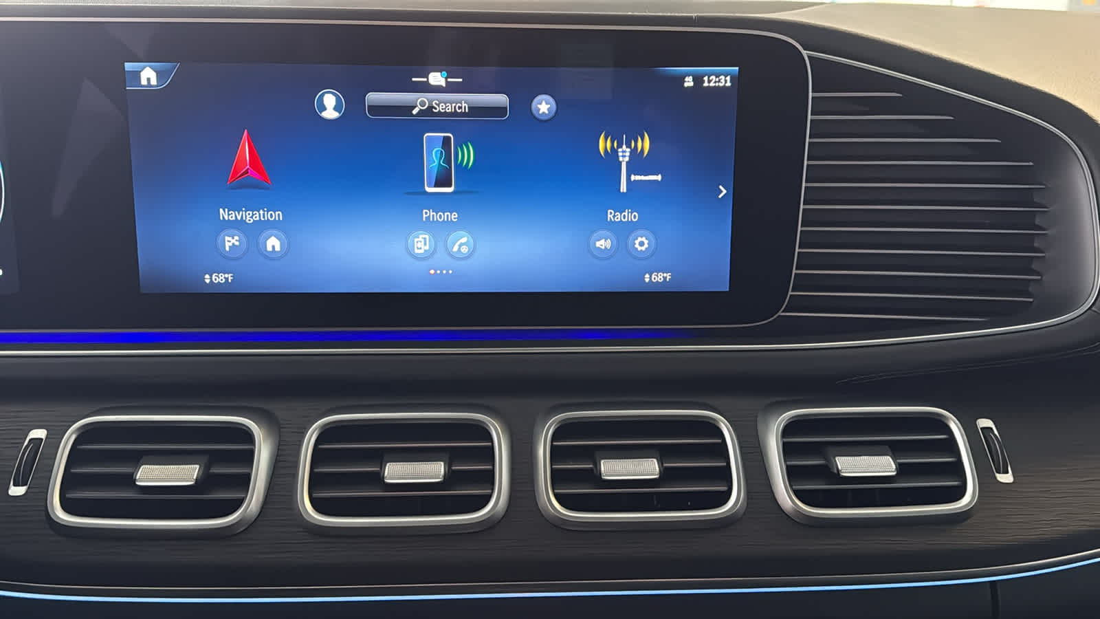 Thumbnail: 2026 Mercedes-Benz GLE - 22