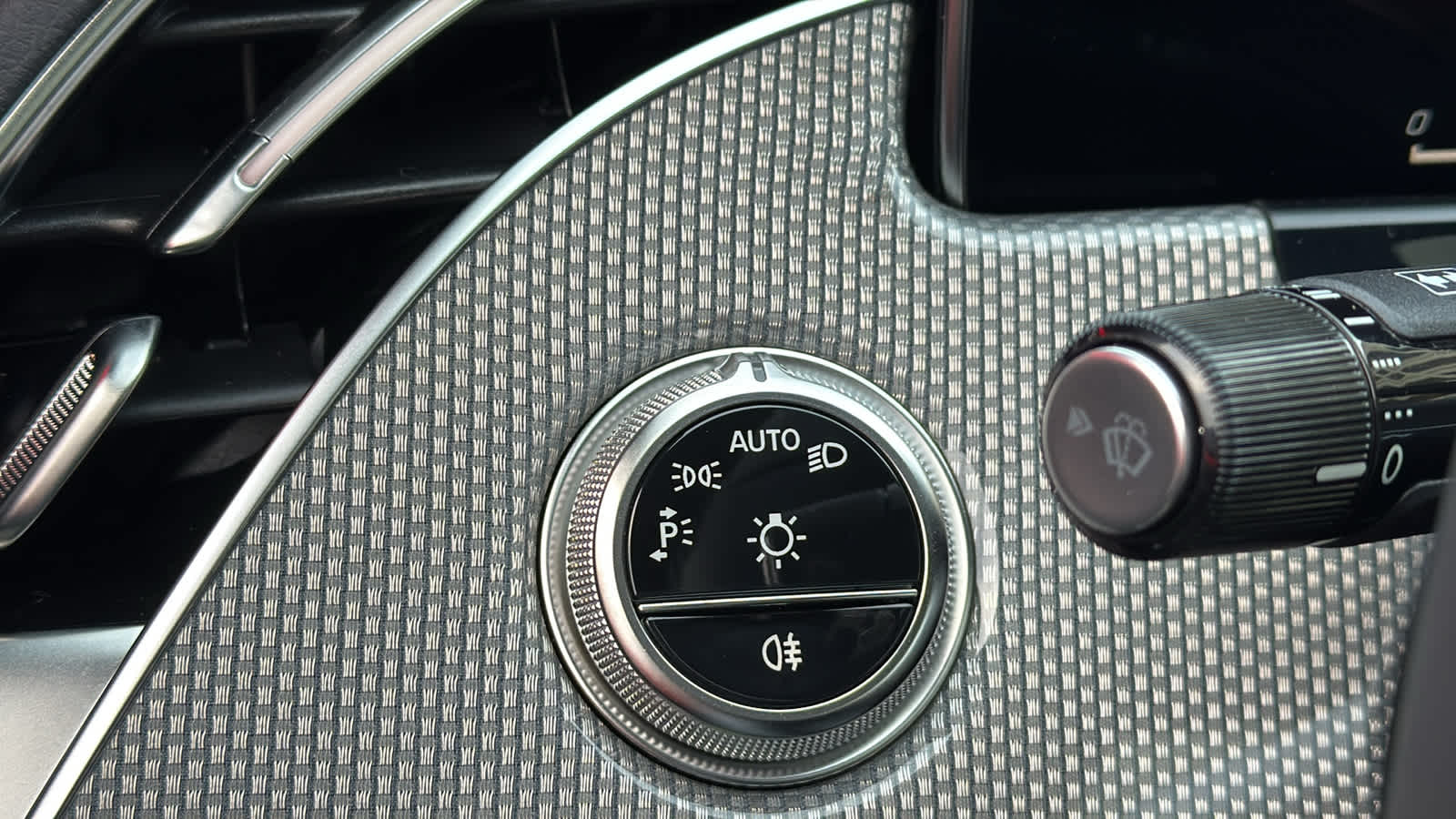 Thumbnail: 2026 Mercedes-Benz E-Class - 17