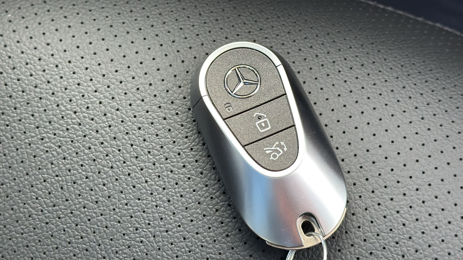 Thumbnail: 2026 Mercedes-Benz GLC - 38