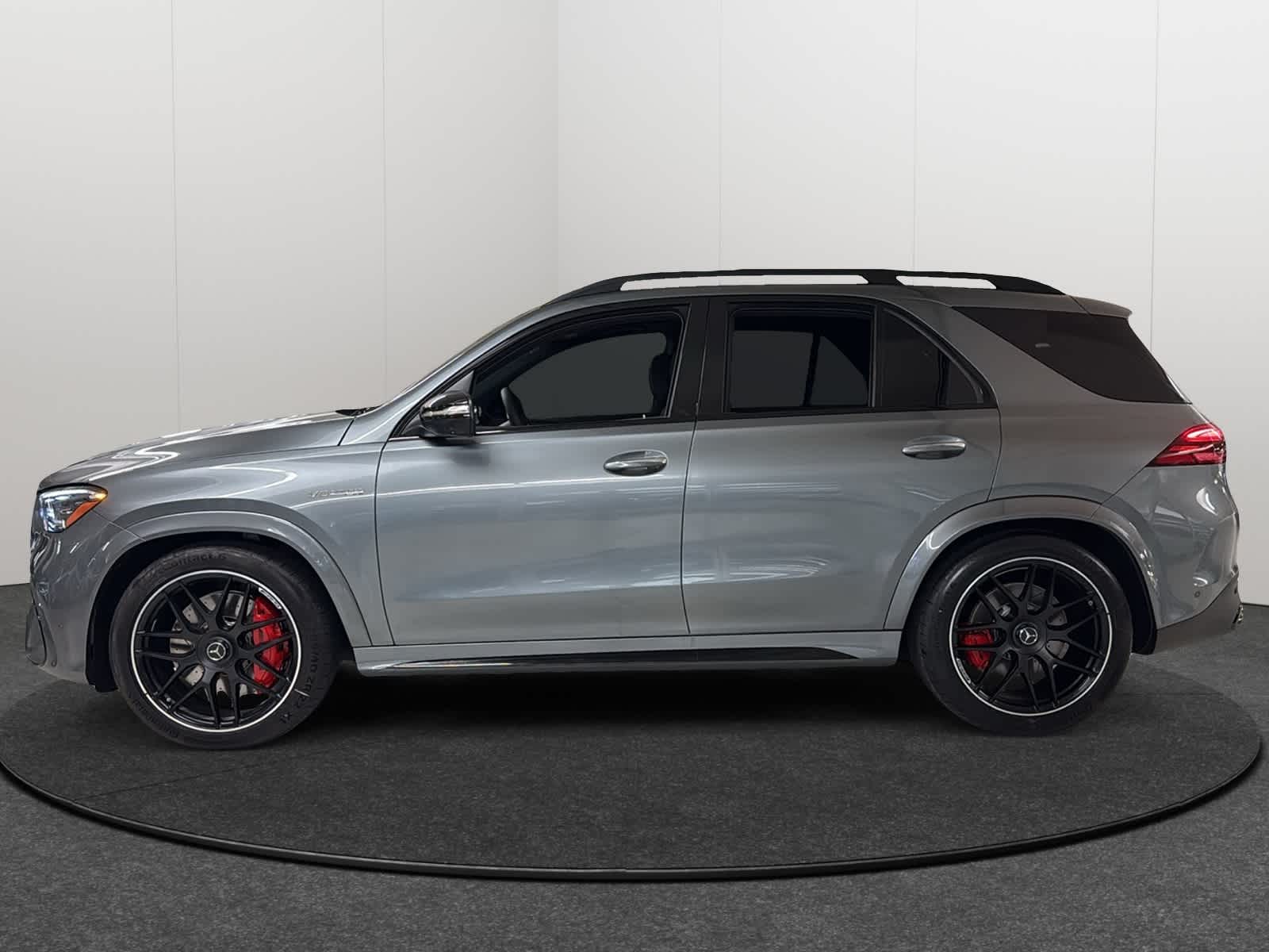 Thumbnail: 2026 Mercedes-Benz GL-Class - 3
