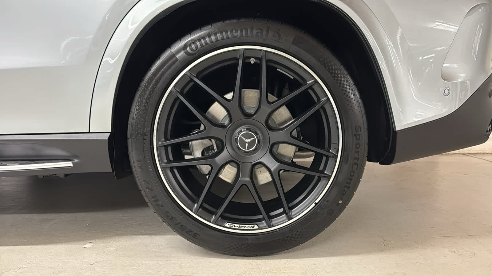 Thumbnail: 2026 Mercedes-Benz GLE - 10