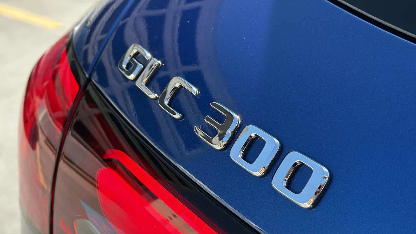 Thumbnail: 2026 Mercedes-Benz GLC - 10