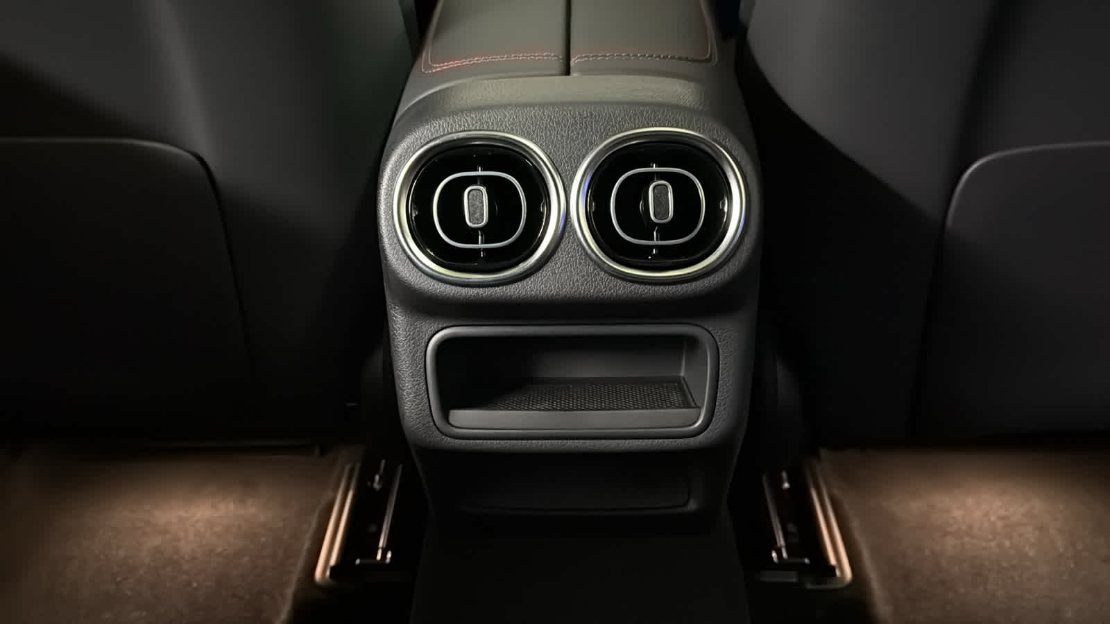 Thumbnail: 2026 Mercedes-Benz GLC - 29