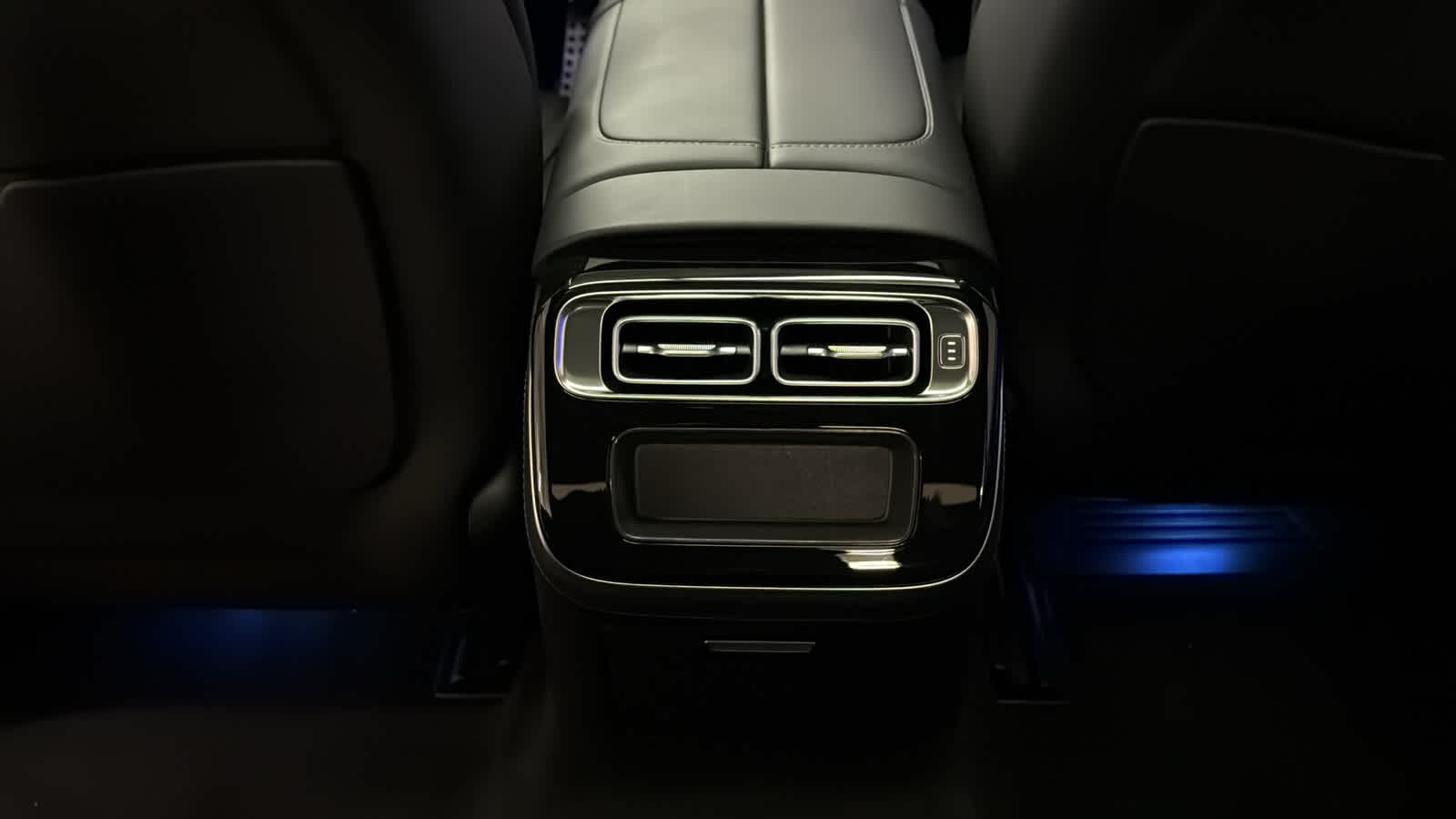 Thumbnail: 2025 Mercedes-Benz S-Class - 28