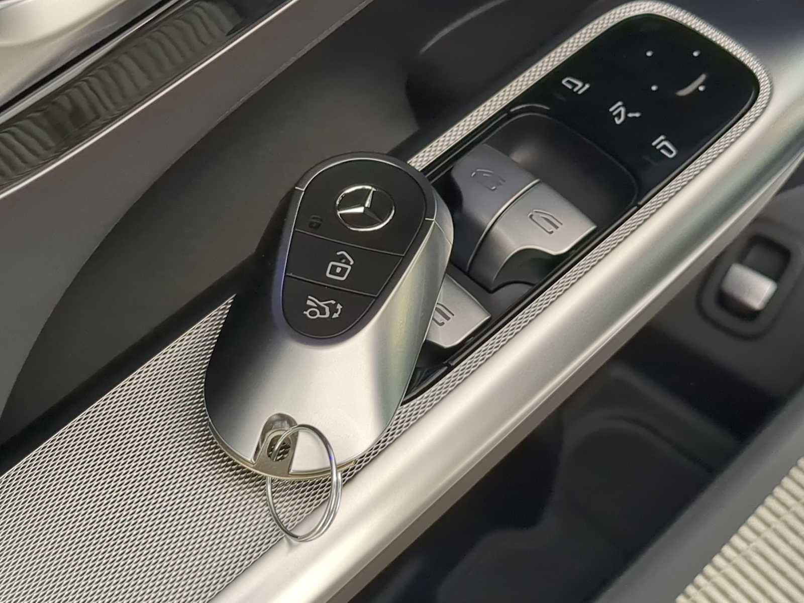 Thumbnail: 2026 Mercedes-Benz GLC - 36