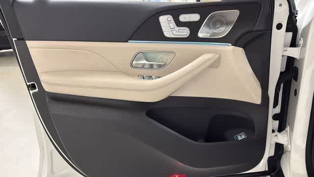 Thumbnail: 2020 Mercedes-Benz GLE - 14