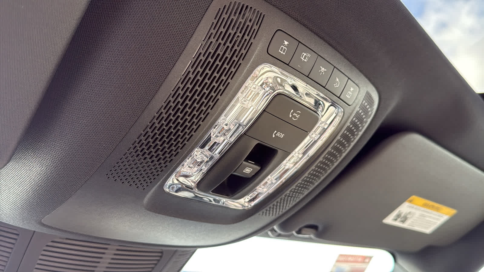 Thumbnail: 2026 Mercedes-Benz GLE - 26