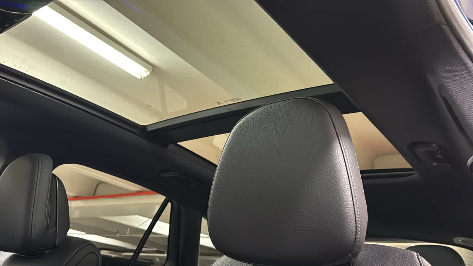 Thumbnail: 2026 Mercedes-Benz GLC - 27